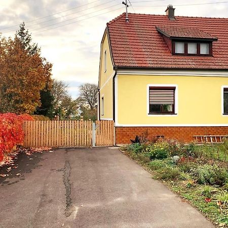 Ferienhaus Mit Garten In Thermennaehe Strebersdorf Extérieur photo